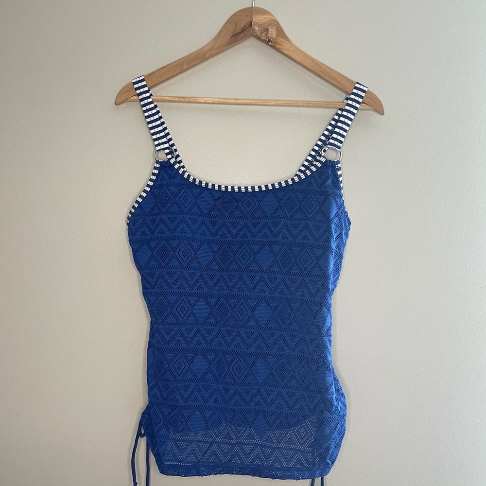 Royal Blue 2-piece Swimsuit - Picture 2 of 11